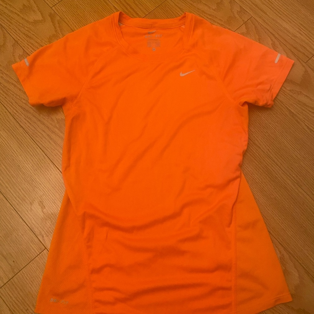 Nike Women's Bright Orange Short Sleeve Tee